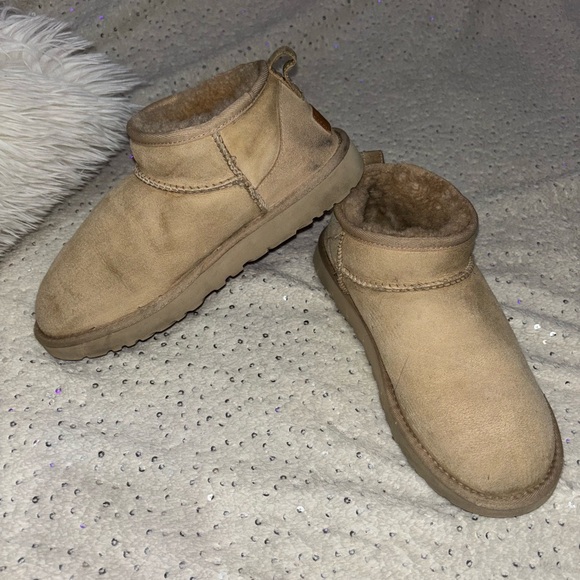 UGG Classic Sand ultra mini - Picture 3 of 15